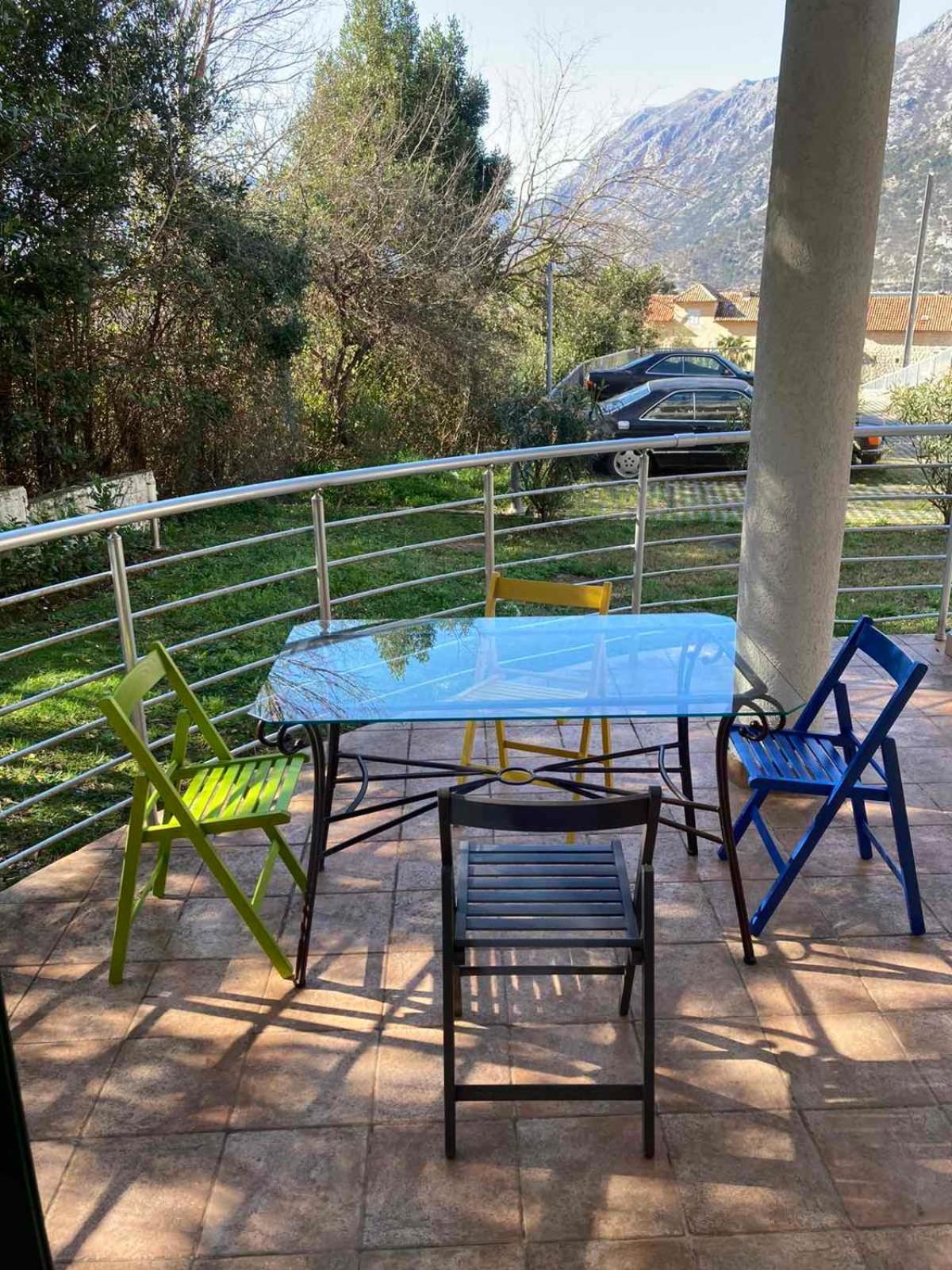 Apartman Mia Risan Esterno foto