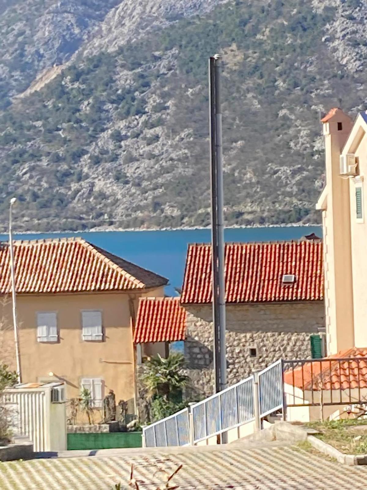 Apartman Mia Risan Esterno foto
